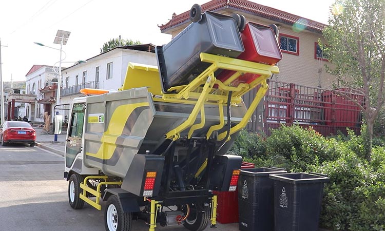 自装卸式垃圾清运车