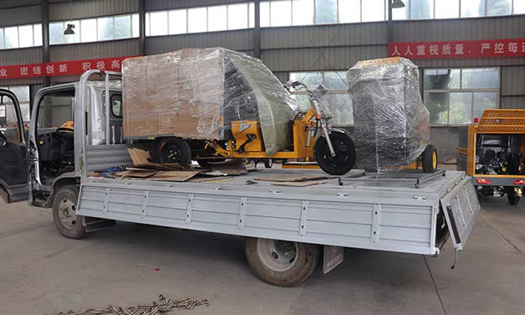 手推式树叶收集器