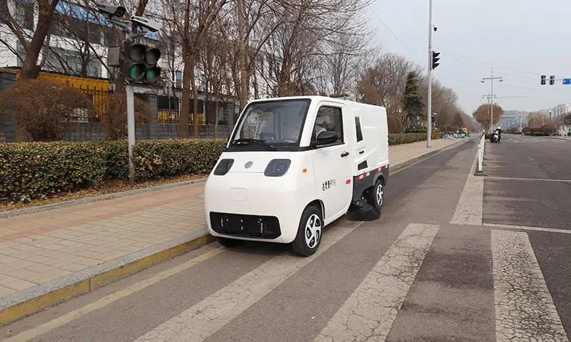 新能源小型洗扫车：高效环保的市政环卫新选择