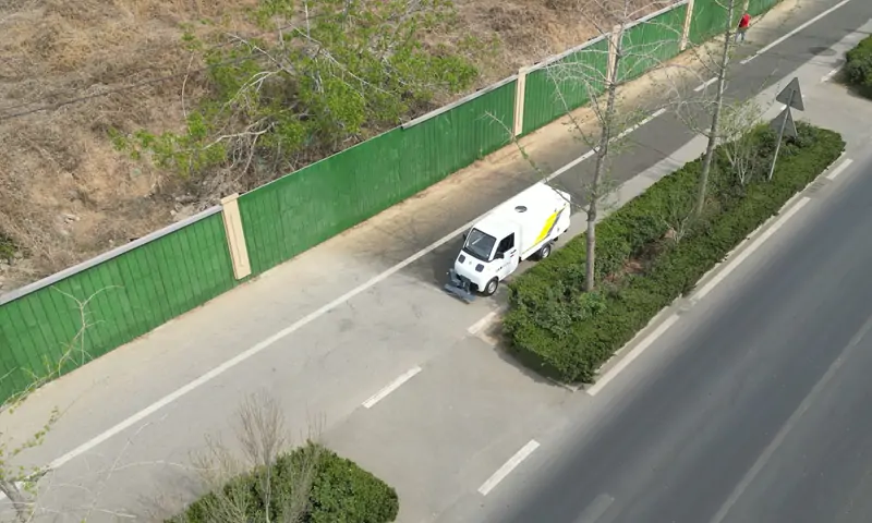 纯电动高压清洗车——城市环卫智能化的新选择