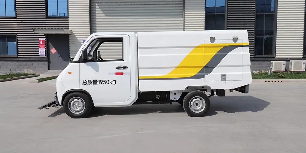 新能源路面养护车，高压清洗车，高压冲洗车，路面养护车