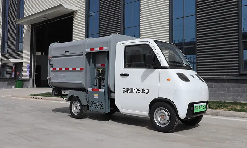 新能源侧装式垃圾清运车——高效环保的环卫新力量