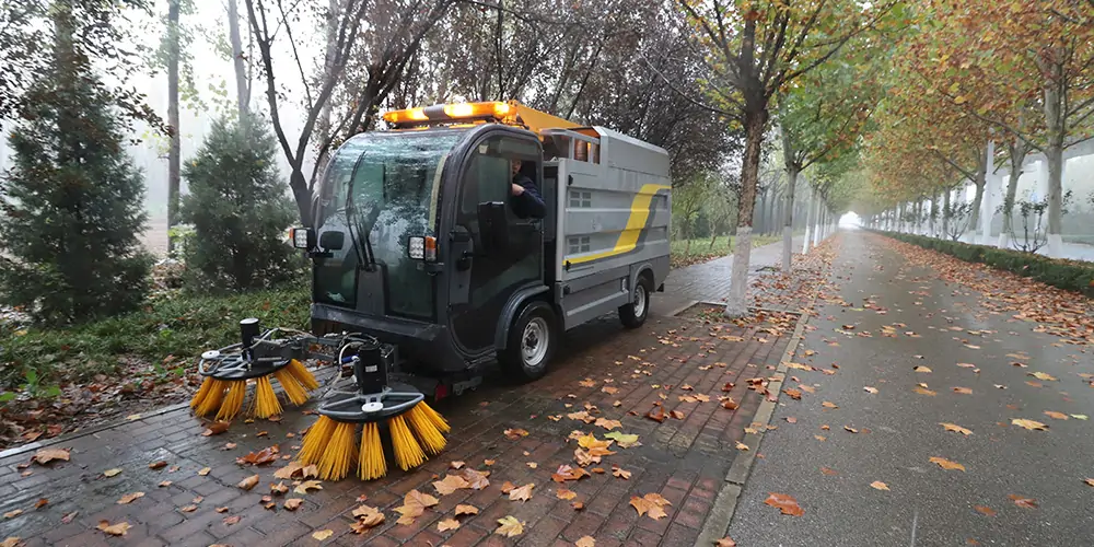 纯电动树叶收集车,树叶收集车,落叶收集车,电动落叶收集车