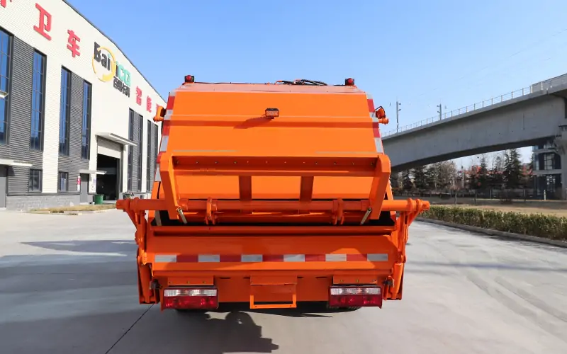 新能源压缩式垃圾车BY-YS8000